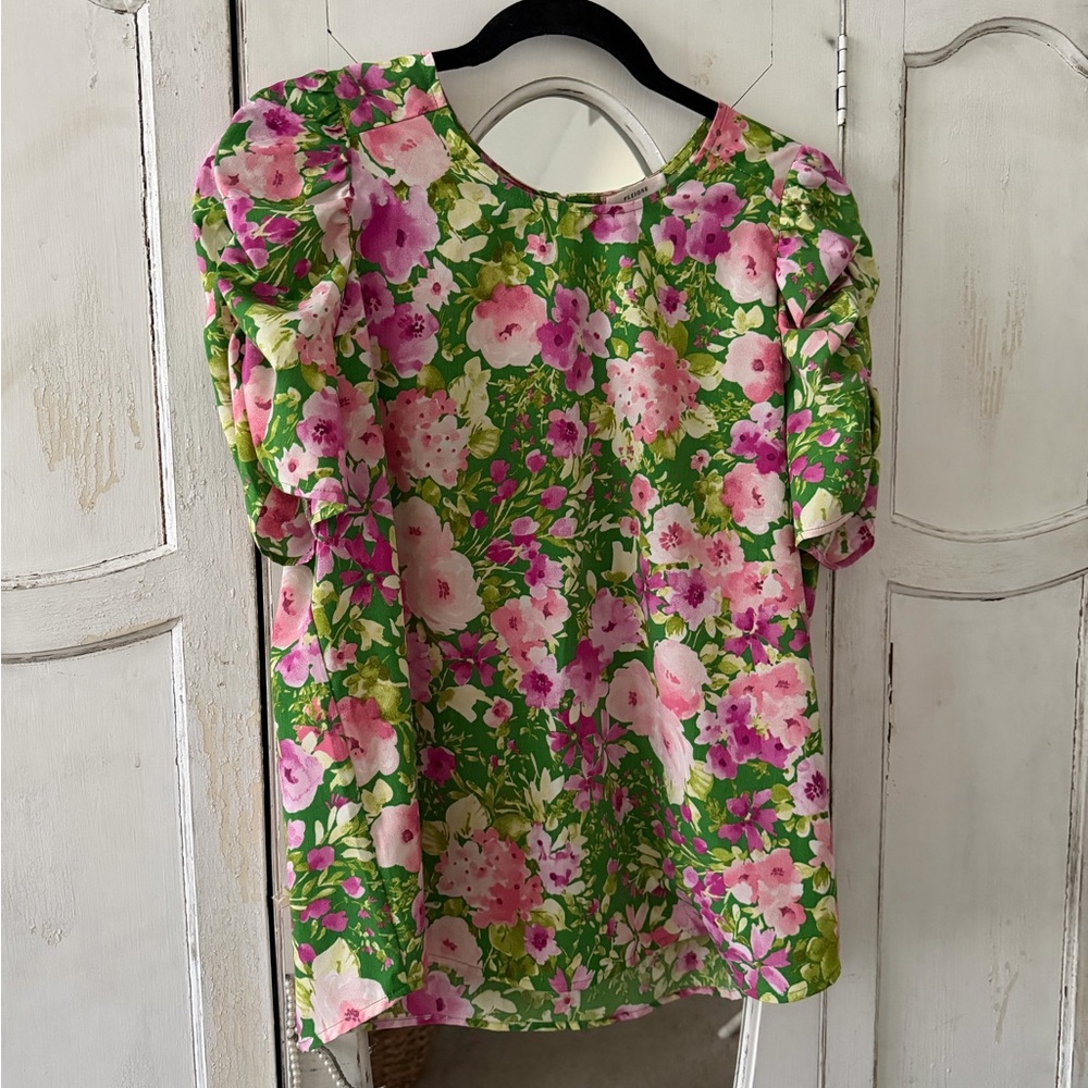 Pleione Floral Puff Sleeve Blouse - Size M